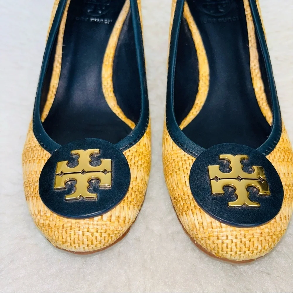 Tory Burch Tan Wicker and Black leather Wedge Heels Shoes size 7.5 M